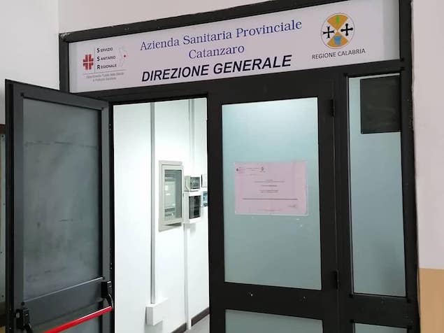 ASP Catanzaro: la Direzione Generale sospende la determina dirigenziale sulla Anatomia Patologica